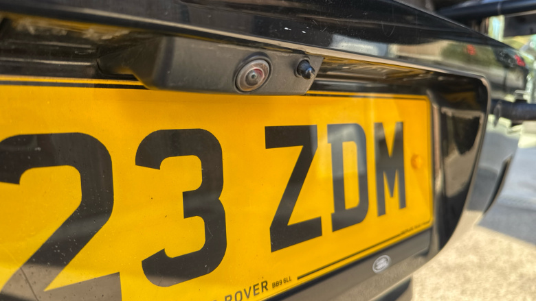 Land Rover Defender 3.0 D250 X-Dynamic HSE 110 5dr Auto Diesel Estate